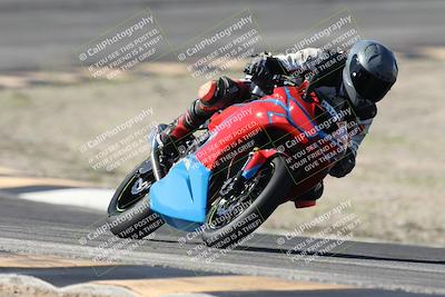 media/Jan-15-2026-Racers Edge (Thu) [[dfebeb70ab]]/3-B Group/Session 2 (Bowl Exit)/